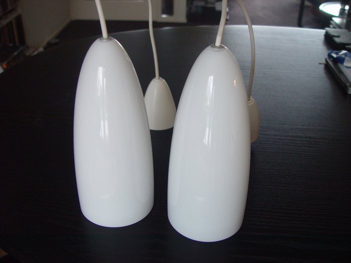 Glasshütte Limburg - 掛燈 (2) - 型號4895 - 乳白玻璃