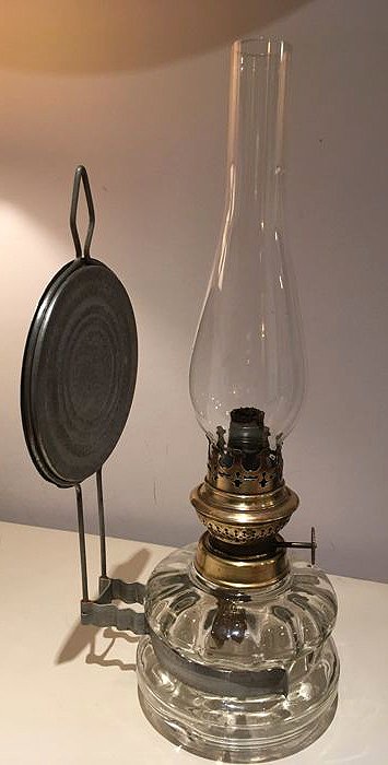 Carl Meyer & Co. - An oil lamp with Kosmos Brenner burner - Brass, Crystal