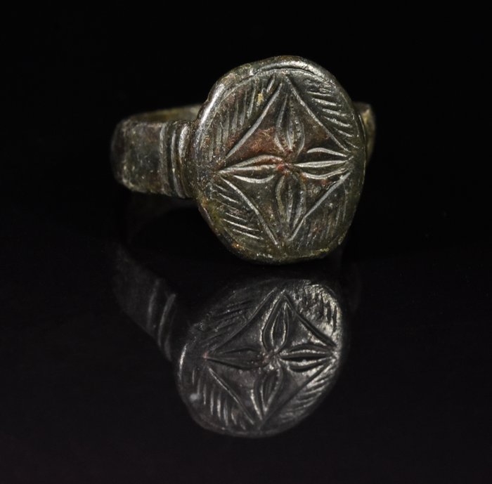 Medieval Crusaders Era Bronze Knights Templar Ring with - Catawiki