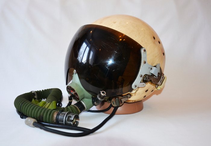ORIGINAL SOVIET AIR FORCE USSR AVIATOR PILOT Oxygen mask KM-15I 