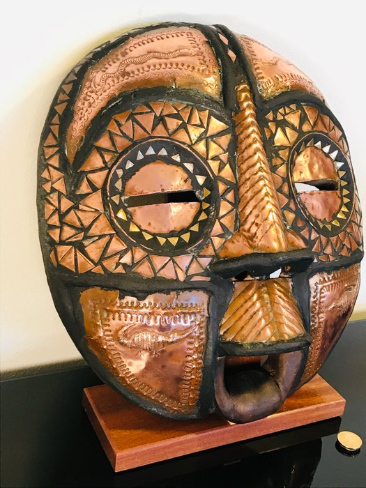 大而古色古香的非洲面具 -  38厘米 - 木, 銅