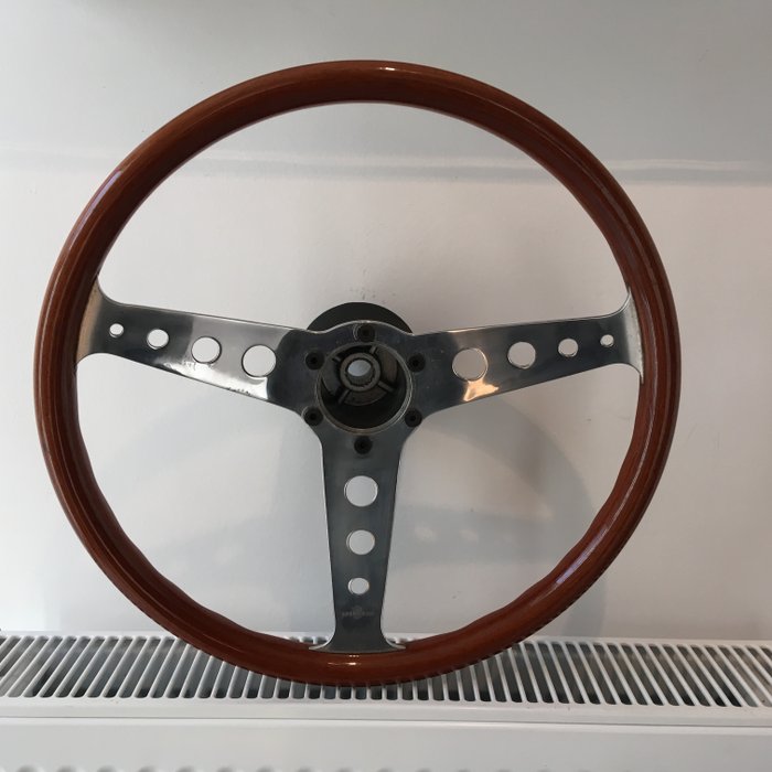 Ohjauspyörän puu - PerSonal wood steering wheel 1968 - 1968 