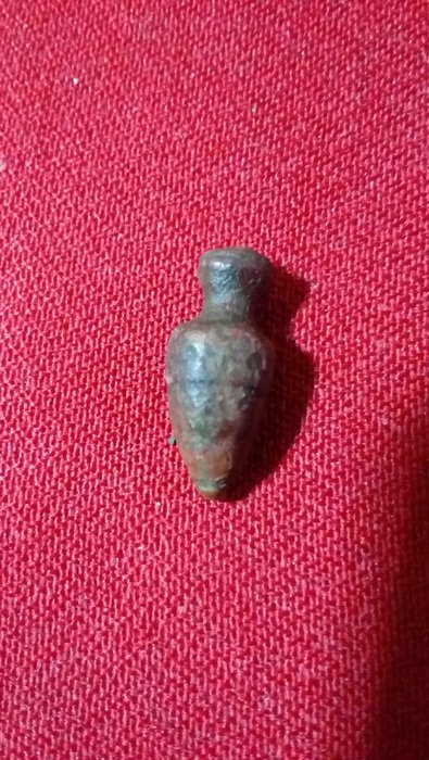 Romano tardio / Bizantino inicial Bronze Urna ibérica amuleto / bolota - (1)