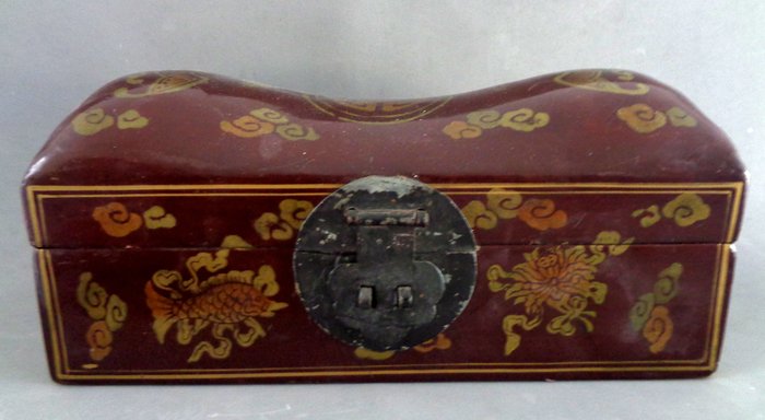 Caja de almohada de opio (1) - Madera lacada - China - mediados del siglo XX
