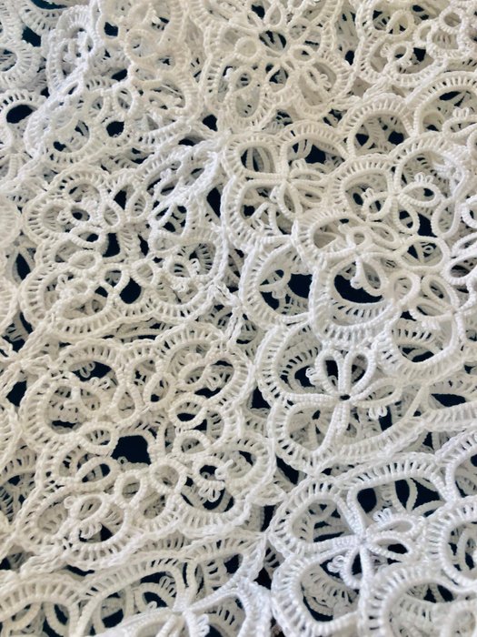 Chiacchierino  - Lavoro Artigianale Siciliano - Bedspread - Entirely embroidered