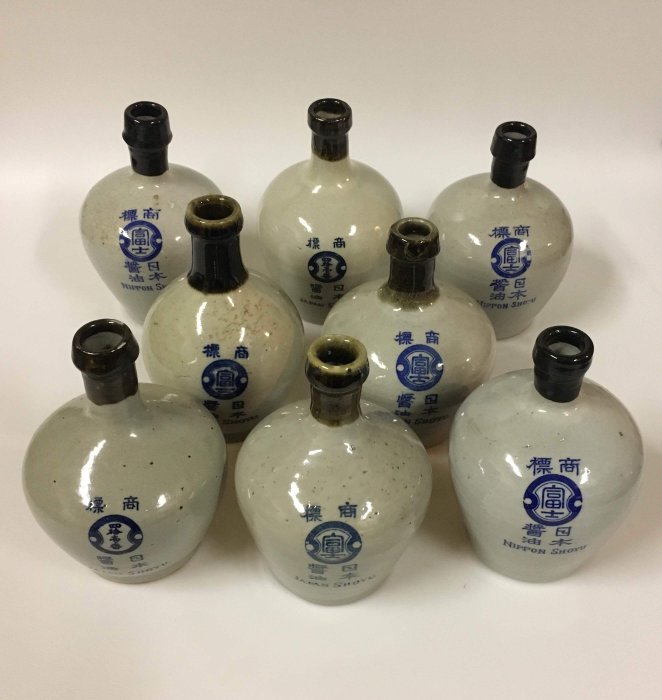 8 Soya bottles - Japan - mid 20th C.