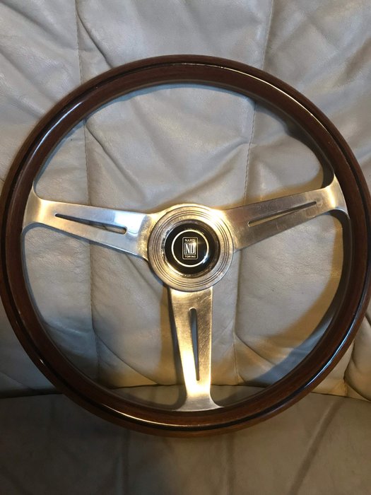 Wooden Steering wheel Nardi original year 70 from 36.5 - Volante auto d’epoca Nardi - 1971-1990 (1 items) 