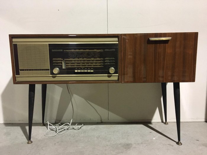 radio marelli - radio marelli con giradischi - 78 rpm Grammophone player, Ac de Pick-up, Înregistrări de Bachelită, Radio Tub