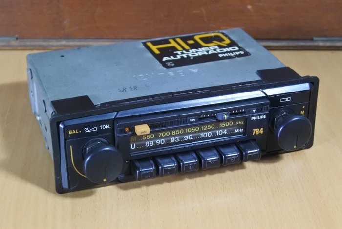 經典汽車收音機 - Philips 784 Hi-Q  - 1980-1982 
