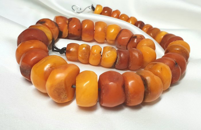 Silver - Hand carved antique Amber necklace - Natural (untreated)