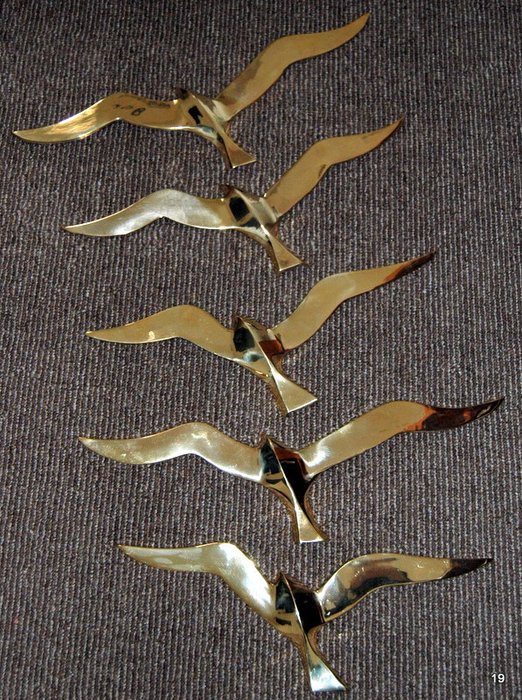 5 pájaros para decorar paredes - Latón