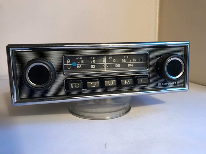 經典的老爺車收音機梅賽德斯 - Blaupunkt Mannheim - 1970-1980 