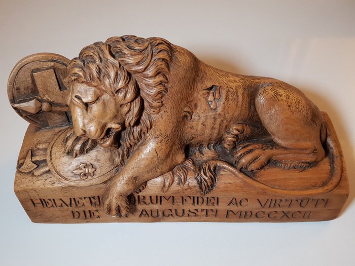 Lion of Lucerne, Sculpture - Wood - First half 20th century