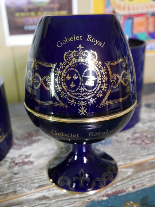 Martell - Cognac Gobelet Royal - b. Années 1990 - 500ml