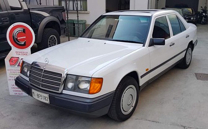 Mercedes-Benz - 200 E - 1987