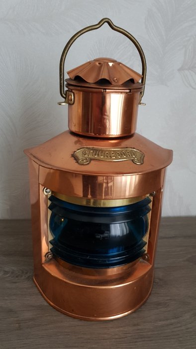 Lamp, Lamp (lantern) of Stuurboord boats, Lantern - Brass, Copper - Second half 20th century