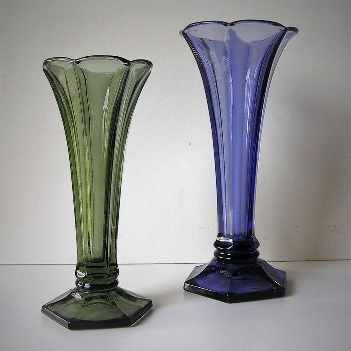 Val Saint Lambert - Art Deco glass vaser - Luxval - Modell Americain