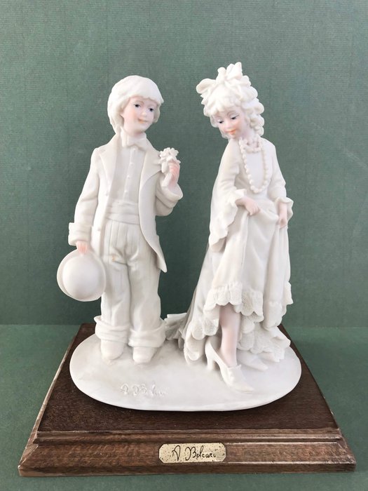 A. Belcari - Capodimonte - Figurine(s) - Porcelain