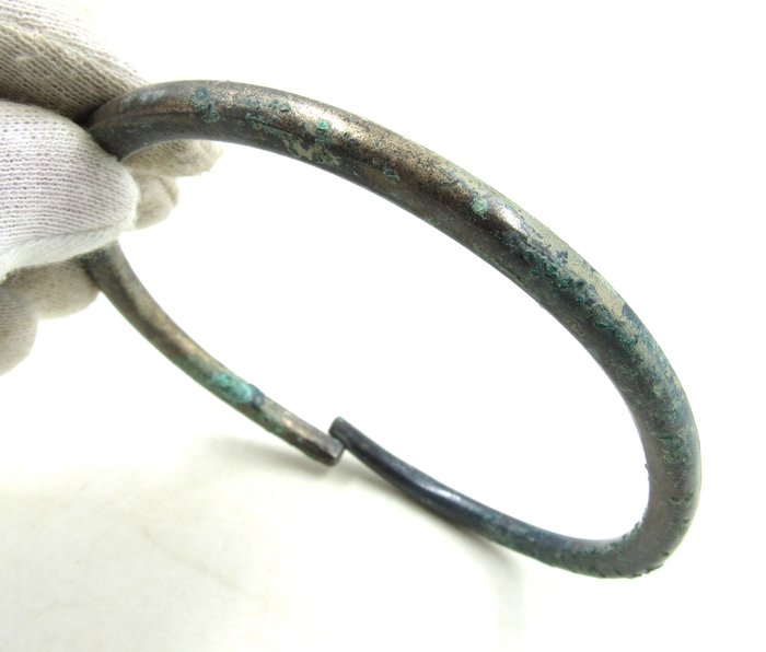 Forntida bronsålder - Keltisk - Brons Armband / Armring