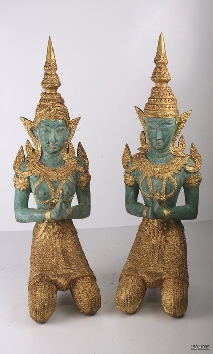 Dois pesados guardas de bronze dourado (40cm) - Bronze - Tailândia - Segunda metade do século XX