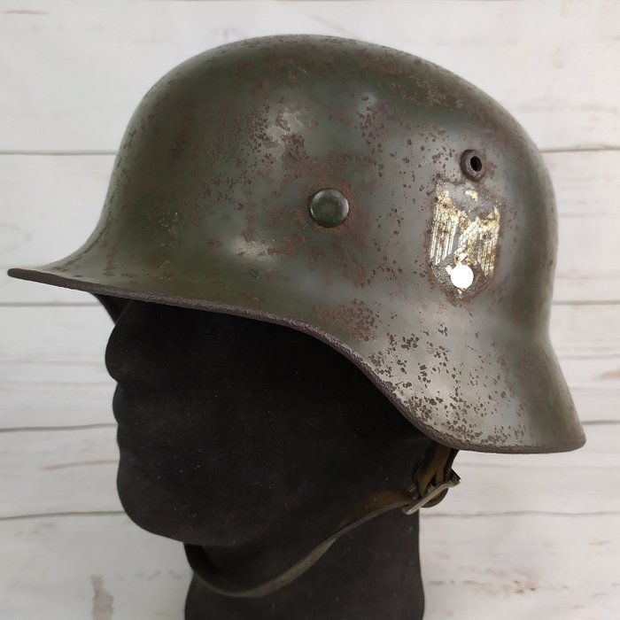 德國 - 陸軍／步兵 - M35雙十字頭盔。 （Stahlhelm M35） - 1935