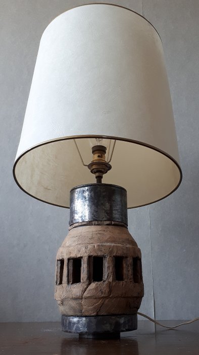1890 cart wheel hub mounted in living room lamp - Iron (cast/wrought), Wood