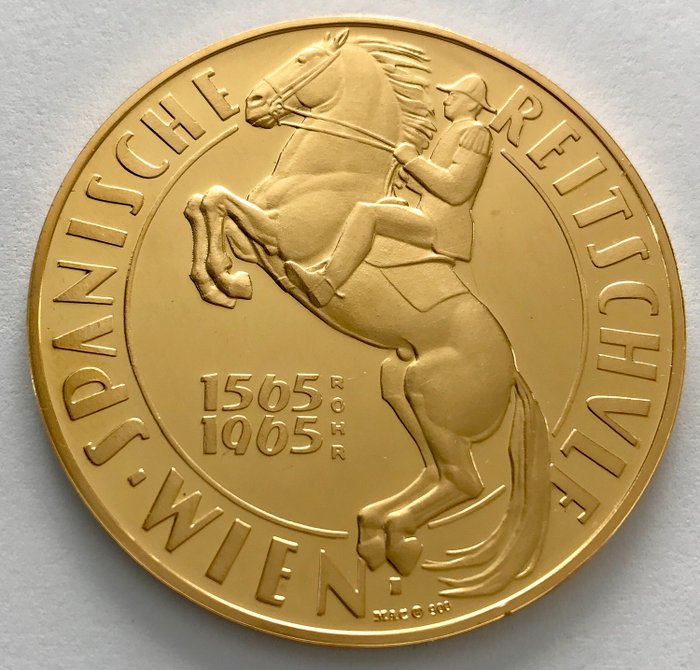 49,90 Gramm - Oro .900 - 400 años Escuela de equitación española Viena