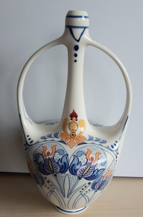 Royal Goedewaagen - Vase, decor Amata - Ceramic