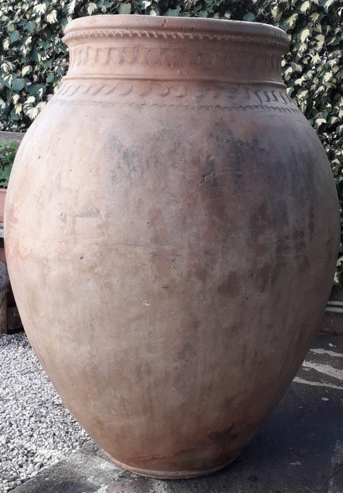 Grote terracotta pot