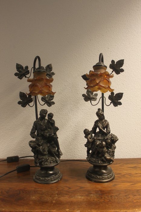 Table lamps With Figures Man, Woman & Children (2) - Baroque - Plaster