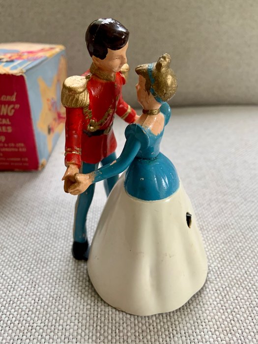 Disney Wells Brimtoy - Vintage 1950's - Dancing Cinderella And Prince Charming - Clockwork - Reino Unido
