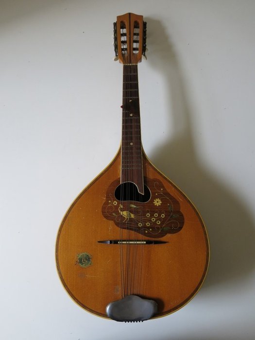 Dreima   - 8 string teardrop Mandolin - Germany