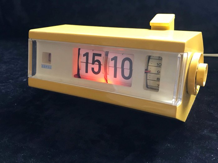 Flip Alarm Clock PI-1309 Inc Princess International