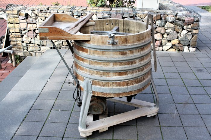Máquina de lavar roupa de madeira antiga com motor - Madeira - Carvalho, Zinco