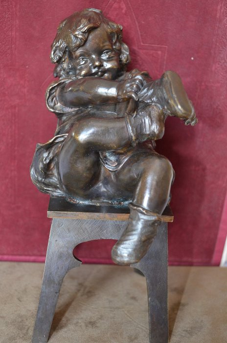 Juan Clara Ayats (1875 - 1958) - Skulptur (1) - Patinierte Bronze - Mitte des 20. Jahrhunderts
