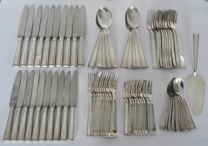 Jäger 100 - 装饰艺术风格的镀银10人餐具，71件