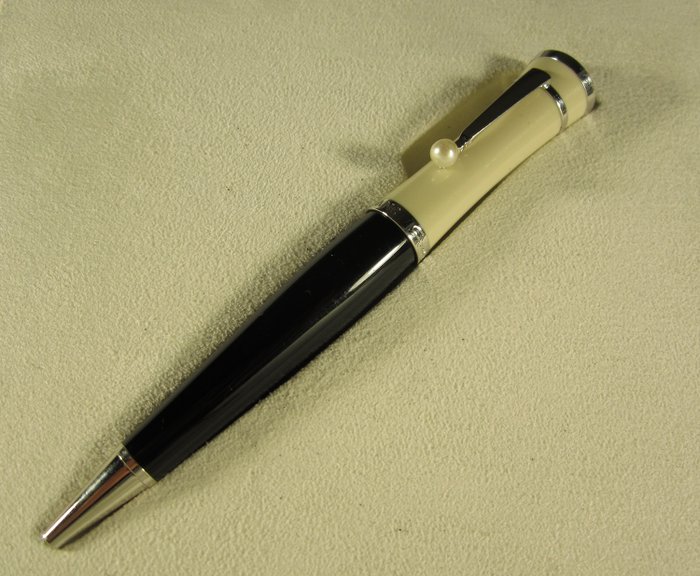 Montblanc - Długopis specjalny „Greta Garbo”.
