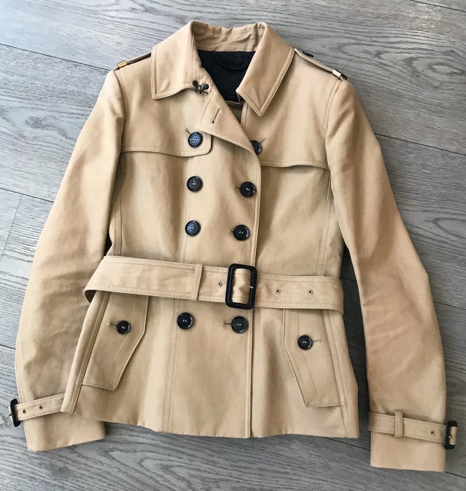 burberry size 44