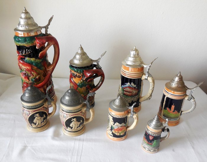 8 German beer mugs with pewter lid - different sizes. - Ceramic / Tin