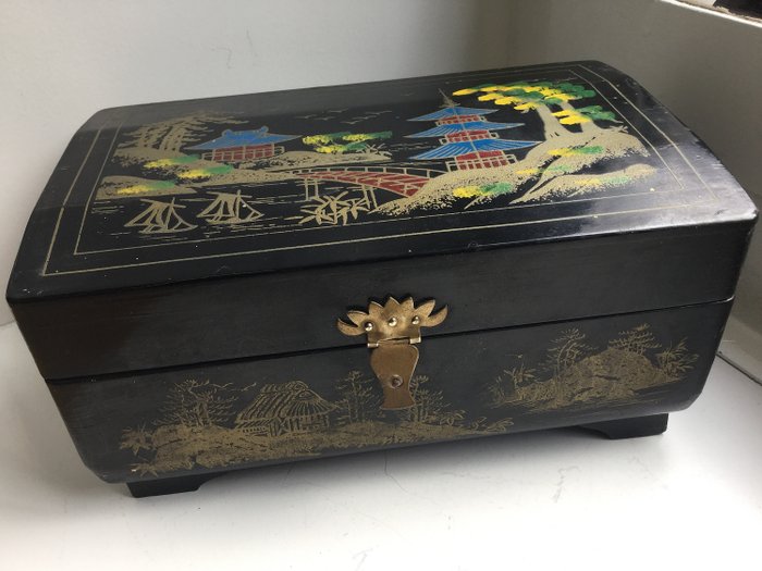 Toyo - Caixa de jóias / caixa de música de laca japonesa (1) - Madeira, pintura, tecido, metal, vidro.