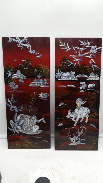 Paar Tisch Lack Holz Intarsien asiatischen Perlmutt - China 1960 - Szene des alten Landlebens - Lackiertes Holz - Gemälde - Perlmutt - China - 1960