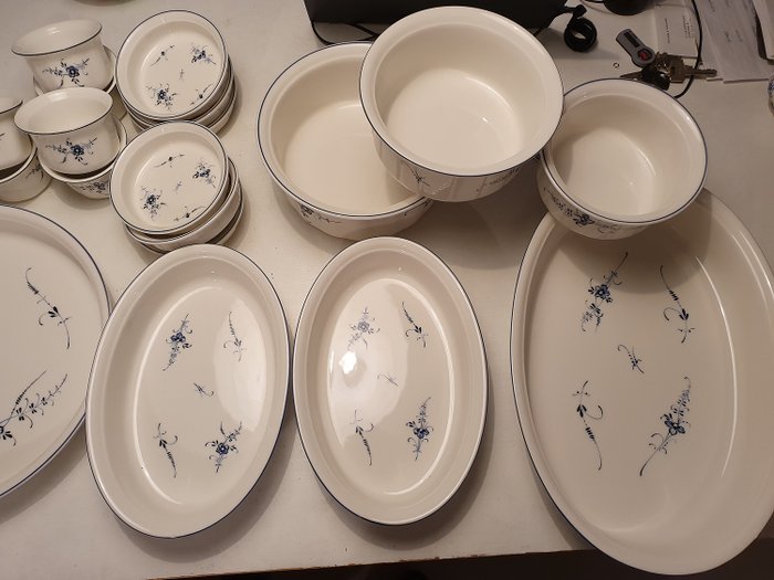 Vieux Luxembourg - Villeroy & Boch - dish (20) - Catawiki