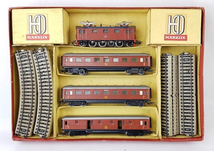 Märklin H0 - 3130 - 火車套裝 - 瑞典系列，Da系列，帶3個車廂和M軌 - SJ