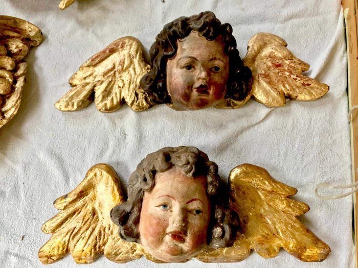 木头和纸型的古代天使 - 木, 混凝纸, 镀金 - 约。1800