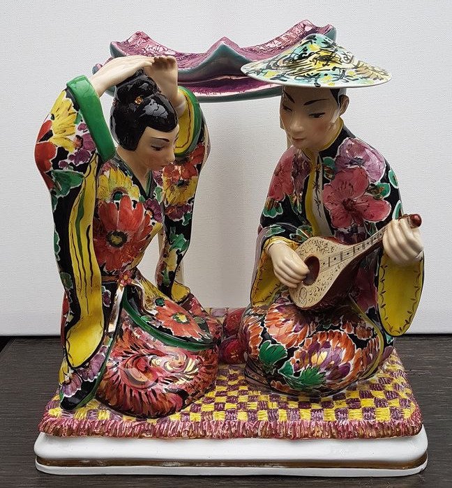 Liani - Lenci - Ceramic object, Glassware - Sculpture of oriental couple (32 cm)