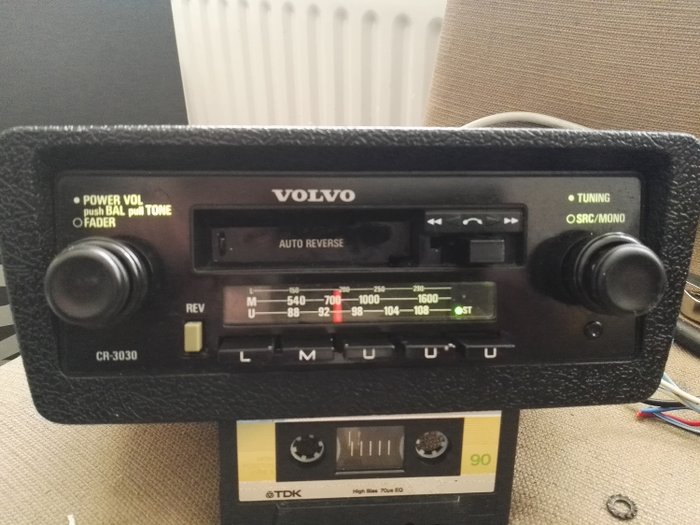 Radio samochodowe z serii Volvo 200 - Volvo cr 3030 OEM autoradio - 1982-1988
