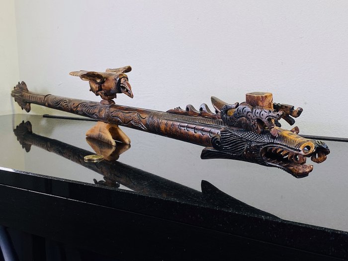 美丽的龙吹管，带有骨鸟，带箭头-98厘米长 - 骨 - 马来西亚 - 20世纪下半叶