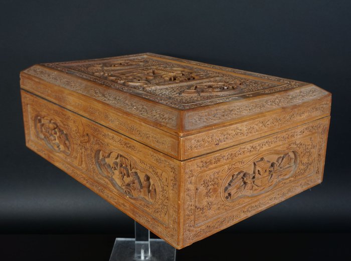 caja de sándalo con talla canton (1) - sandalia de madera - China - siglo XIX