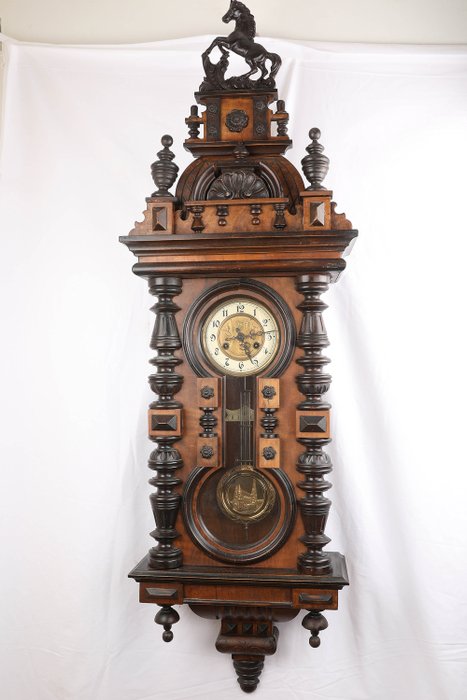 Very large horses regulator clock - Friedrich Mauthe Schwenningen D.R.P - Glass, Wood - 19th century