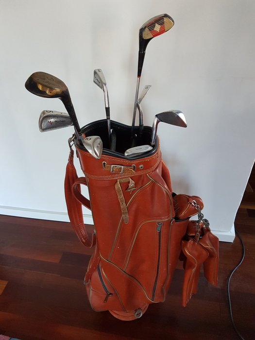 MacGregor - Vintage Golf bag with complete set of golf clubs, iron shafts, putter, Woods, - Metal shafts, Nappa golf bag
